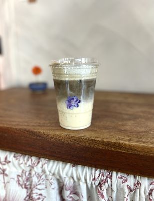 Dialogue Coffee & Flowers