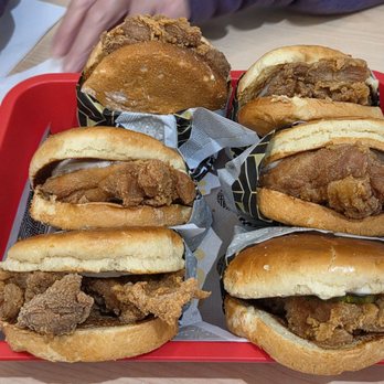 Wallace Chicken - Chicken sandwich - Chicken Wings Near Me - Walnut, California Wallace Chicken - Chicken sandwich - Chicken Wings Near Me - Walnut, California