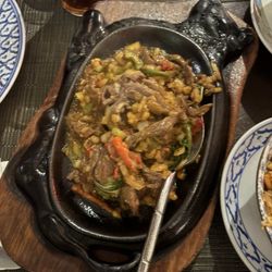 Le Mandarin - Beef with peppers on hot plate