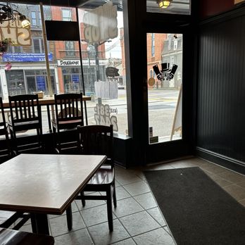 The Pub Chip Shop - Inside restaurant - British Near Me - Pittsburgh, Pennsylvania The Pub Chip Shop - Inside restaurant - British Near Me - Pittsburgh, Pennsylvania