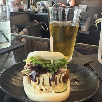 JINYA Ramen Bar - Austin - Jinya bun - Ramen Near Me - Austin, Texas