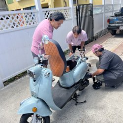 Apex Mopeds - Honolulu