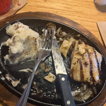 Applebee's Grill + Bar - burbon steak and shrimp (w mash potatoes) - Sports Bars Near Me - Dublin, Georgia Applebee's Grill + Bar - burbon steak and shrimp (w mash potatoes) - Sports Bars Near Me - Dublin, Georgia