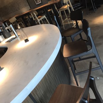 Starbucks - Coffee & Tea Near Me - Ashburn, Virginia
