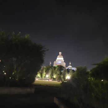 Rhode Island State House - Blurry but abstract lol - Landmarks & Historical Buildings Near Me - Providence, Rhode Island