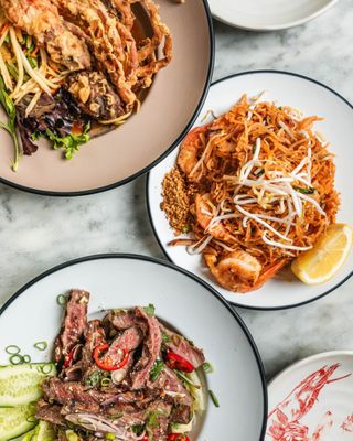 Ve La Thai Fine Dining Restaurant & Wine by null