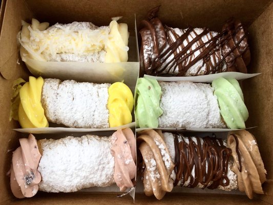 Cannoli Queens by null