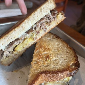 Ocean Ale House - Eric's Patty melt - "Quite good" - Beer Gardens Near Me - San Francisco, California