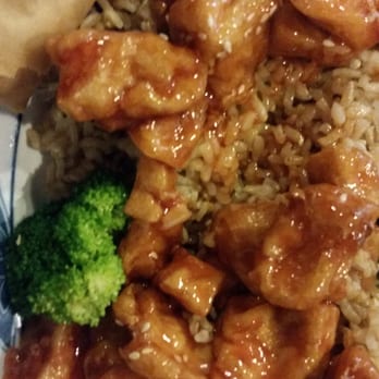 Hunan Wok - Fresh, hot & delicious sesamu tofu dish! I arrived to see many tables filled with happy patrons but service was efficient. - Chinese Near Me - Niskayuna, New York