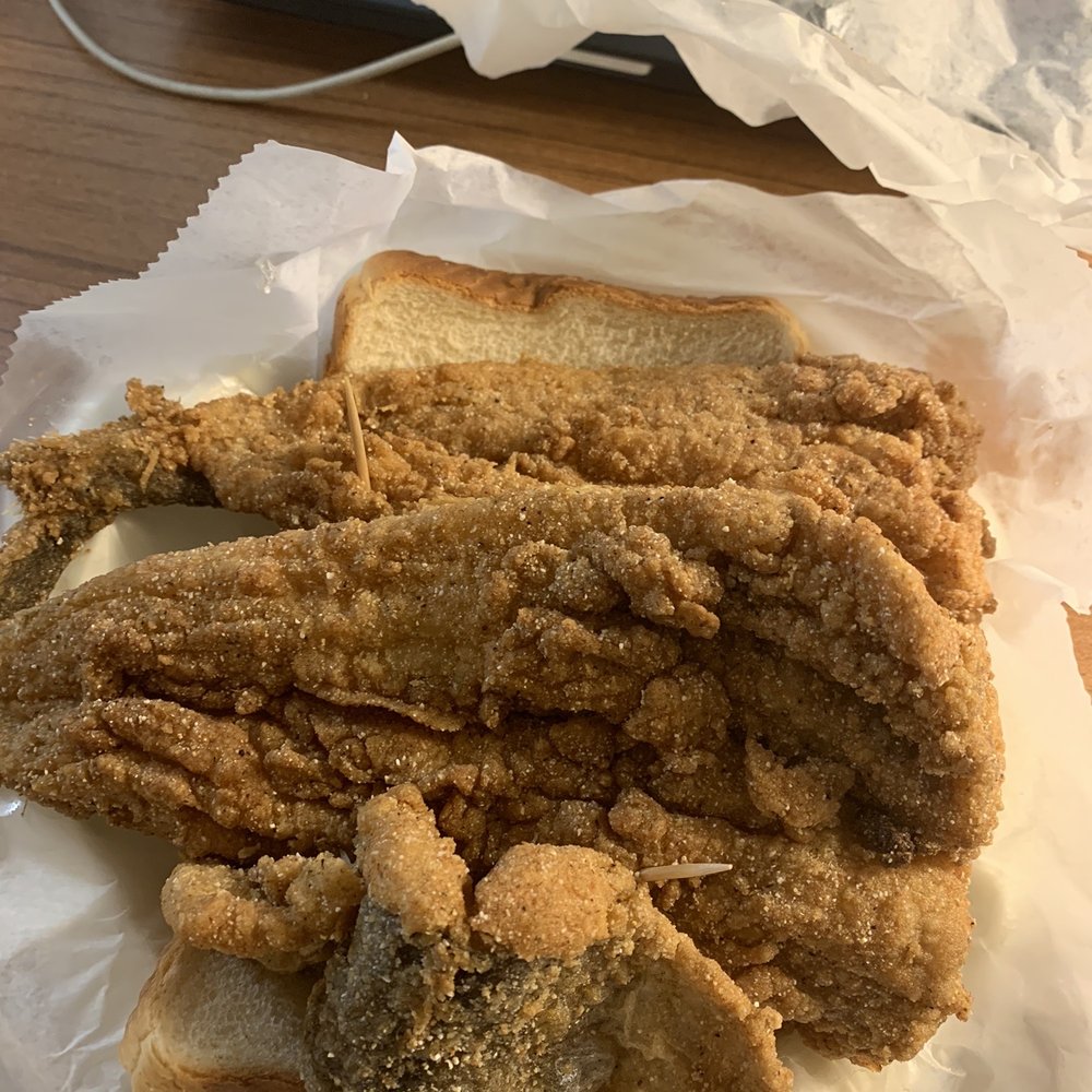 Thomas Rib Shack - 3 pieces of fish - Barbeque Near Me - Tuscaloosa, Alabama Thomas Rib Shack - 3 pieces of fish - Barbeque Near Me - Tuscaloosa, Alabama
