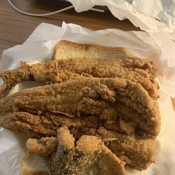 Thomas Rib Shack - 3 pieces of fish - Barbeque Near Me - Tuscaloosa, Alabama Thomas Rib Shack - 3 pieces of fish - Barbeque Near Me - Tuscaloosa, Alabama