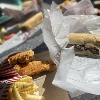 PORTILLO’S - Updated October 2025 - 391 Photos & 249 Reviews - 3761 E ...