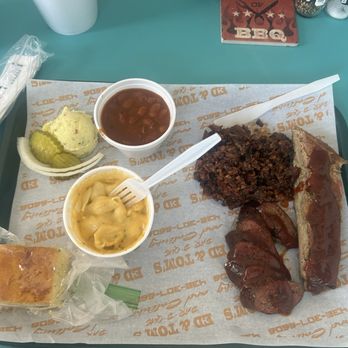 Ed & Tom's Bar B Que - Chopped beef bbq, sausage and beef rib - Barbeque Near Me - Odessa, Texas