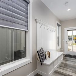 WVM Painting - Heritage Harbor
Interior Duration (Satin) on the walls and Proclassic (Semi Gloss) on windows and doors.