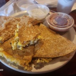 Shartel Cafe - Breakfast quesadilla