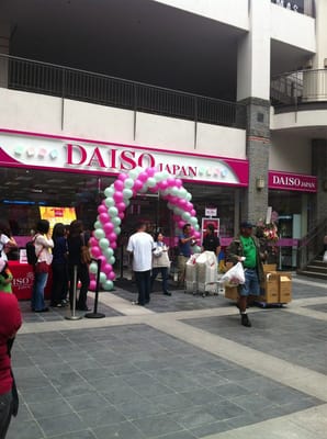 Daiso - Japanese Household Goods by null