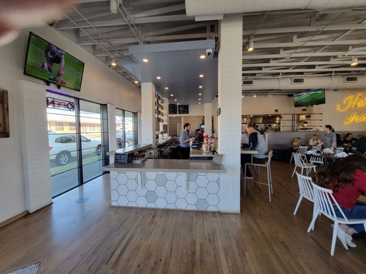 Haystack Burgers and Barley by null