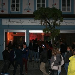Metzgerei Ludwig Haller - Kunstnacht 2016- 'Balkangrill' auf der Baustelle