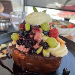 Escama - French toast in brioche bread