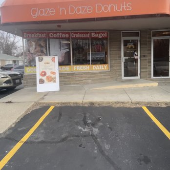 Glaze'n Daze Donuts - Front store - Donuts Near Me - Johnston, Rhode Island