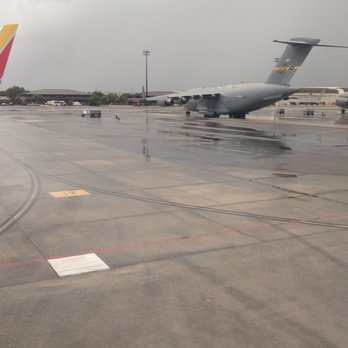 Southwest Airlines - C-17s are how you know you're back in Charleston. - Airlines Near Me - North Charleston, South Carolina Southwest Airlines - C-17s are how you know you're back in Charleston. - Airlines Near Me - North Charleston, South Carolina