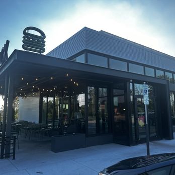 Shake Shack Des Peres - It's glowing! - Burgers Near Me - Saint Louis, Missouri Shake Shack Des Peres - It's glowing! - Burgers Near Me - Saint Louis, Missouri