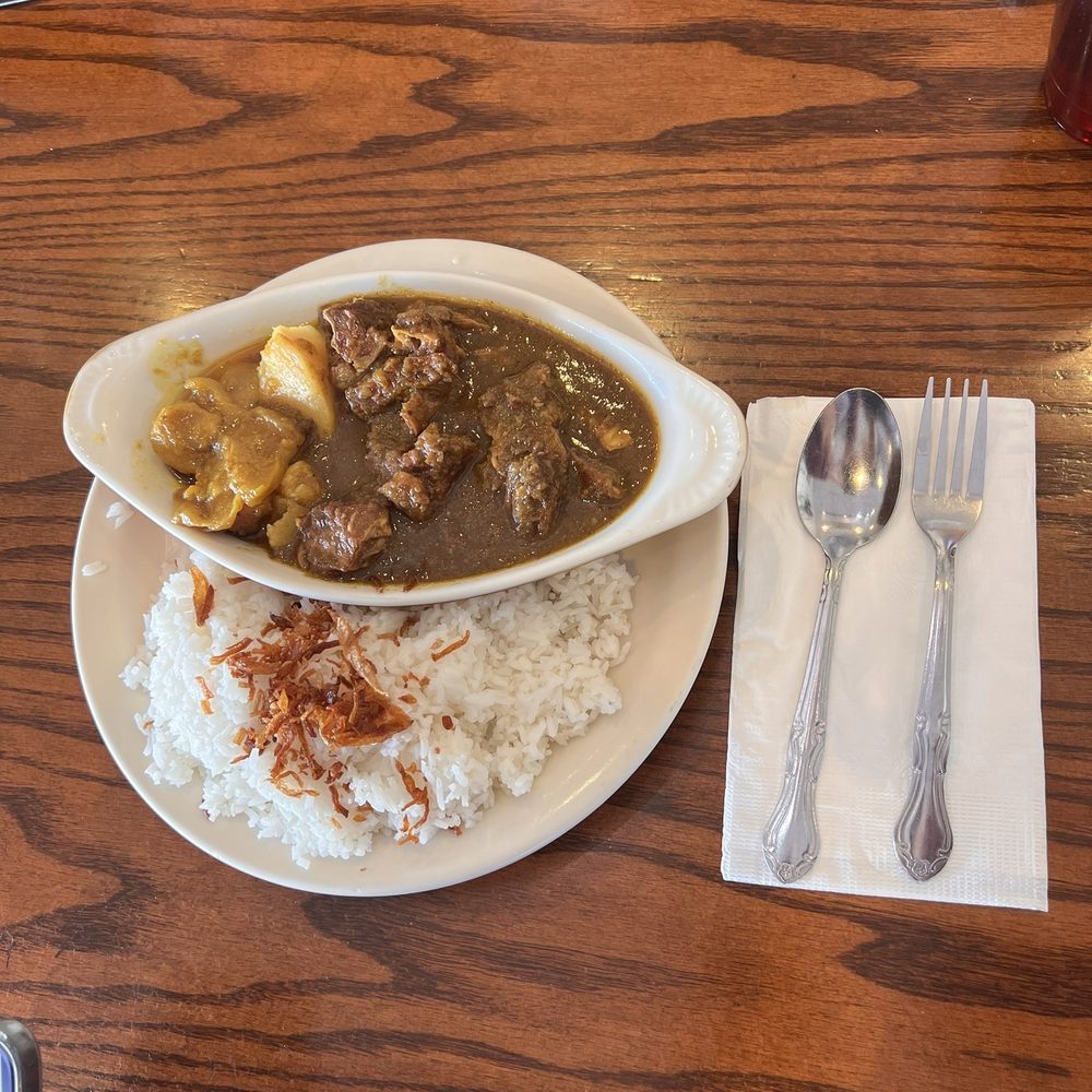 Savoy Kitchen - Curry Beef Stew - Asian Fusion Near Me - Alhambra, California