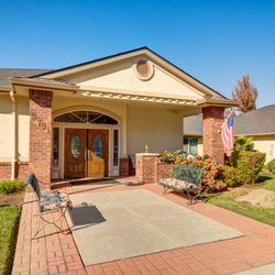 Paramount Court Senior Living