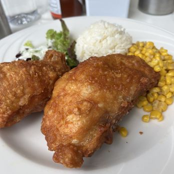 Liliha Bakery - Fried Chicken-Wing - Bakeries Near Me - Honolulu, Hawaii