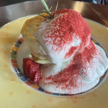Cafe 104 - Soufflé pancakes with strawberry - Breakfast & Brunch Near Me - Duluth, Georgia