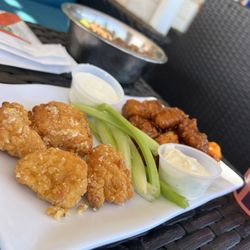 Island Wing Company Grill & Bar - Hunters Creek - Boneless wings