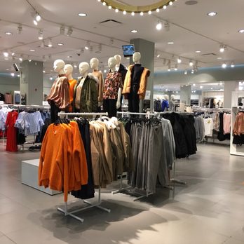 H&M - Fall clothing with awesome colors - Women's Clothing Near Me - Schaumburg, Illinois H&M - Fall clothing with awesome colors - Women's Clothing Near Me - Schaumburg, Illinois
