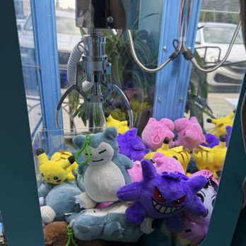 SweetSnow - claw machine - Desserts Near Me - Northridge, California SweetSnow - claw machine - Desserts Near Me - Northridge, California