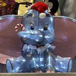 Lowe's Home Improvement - Awwww! I love Dumbo!!!