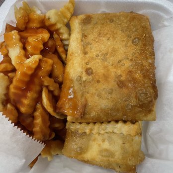 Baba's Famous Steak And Lemonade - 2 Pizza Puff and Fries - Fast Food Near Me - Chicago, Illinois