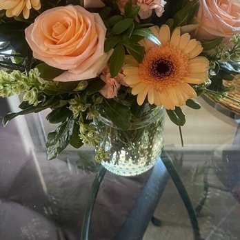 Panache Floral Design - This is what received - Florists Near Me - Tarzana, California