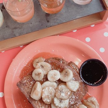 The Friendly Toast - French toast and mimosa flight - Breakfast & Brunch Near Me - Bedford, New Hampshire The Friendly Toast - French toast and mimosa flight - Breakfast & Brunch Near Me - Bedford, New Hampshire
