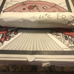 Vinni's Pizza - Cheesesteak fully clothed