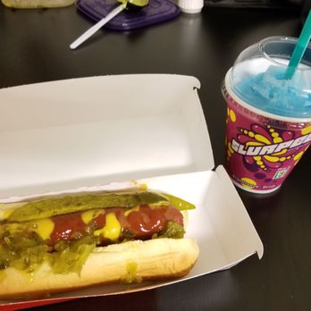 7-Eleven - $1 hotdogs today too - Convenience Stores Near Me - Chicago, Illinois 7-Eleven - $1 hotdogs today too - Convenience Stores Near Me - Chicago, Illinois