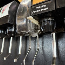 MACS - Macaroni And Cheese Shop - BLACK MOLD ON THE SODA FOUNTAIN