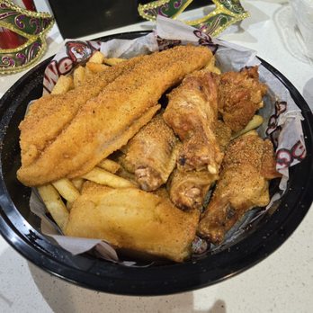We Dat's Chicken and Shrimp - Chicken and fish combo - Chicken Wings Near Me - New Orleans, Louisiana We Dat's Chicken and Shrimp - Chicken and fish combo - Chicken Wings Near Me - New Orleans, Louisiana