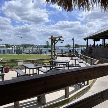 Cracker's Bar & Grill - Outside dining area on Crystal River - Seafood Near Me - Crystal River, Florida Cracker's Bar & Grill - Outside dining area on Crystal River - Seafood Near Me - Crystal River, Florida