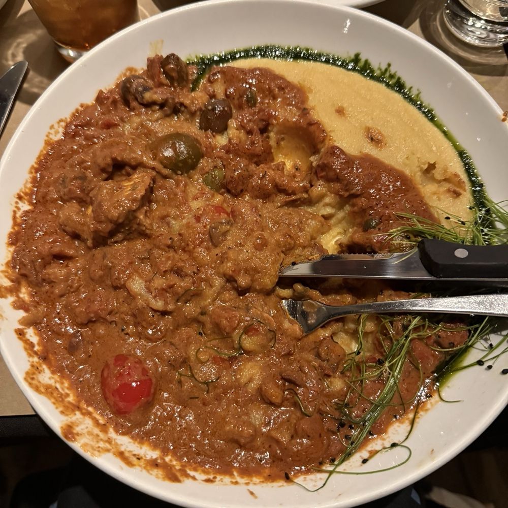 Chicken cacciatore. Chicken cacciatore.