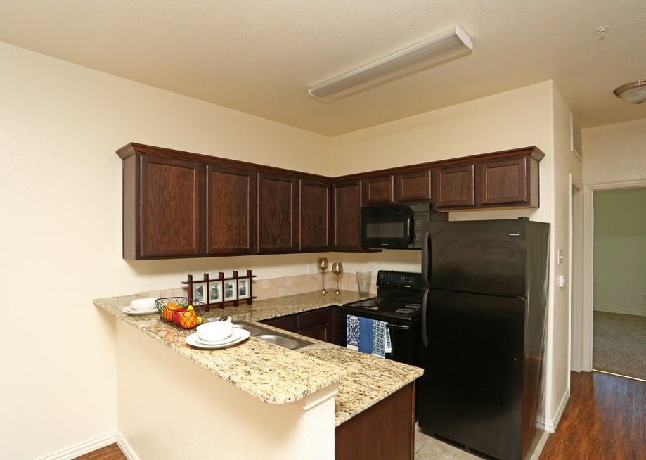 SUMMIT APARTMENTS Updated September 2024 1690 W Lingleville Rd, Stephenville, Texas