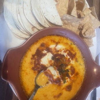 Yard House - The Queso was AMAZING!! - Bars Near Me - Roseville, California