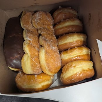Donut Star - Dozen Donuts - $21 cash pricing 4/7/26 - Donuts Near Me - Garden Grove, California Donut Star - Dozen Donuts - $21 cash pricing 4/7/26 - Donuts Near Me - Garden Grove, California