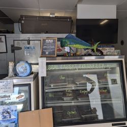 Kona Seafood Market - Fresh poke made to order