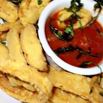 Carroll Place - Fried Calamari - Italian Near Me - New York, New York Carroll Place - Fried Calamari - Italian Near Me - New York, New York