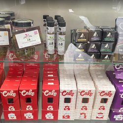 Royal Smoke Shop - Akron