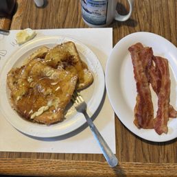 Soggy toast and stale coffee. Bacon was okay Soggy toast and stale coffee. Bacon was okay